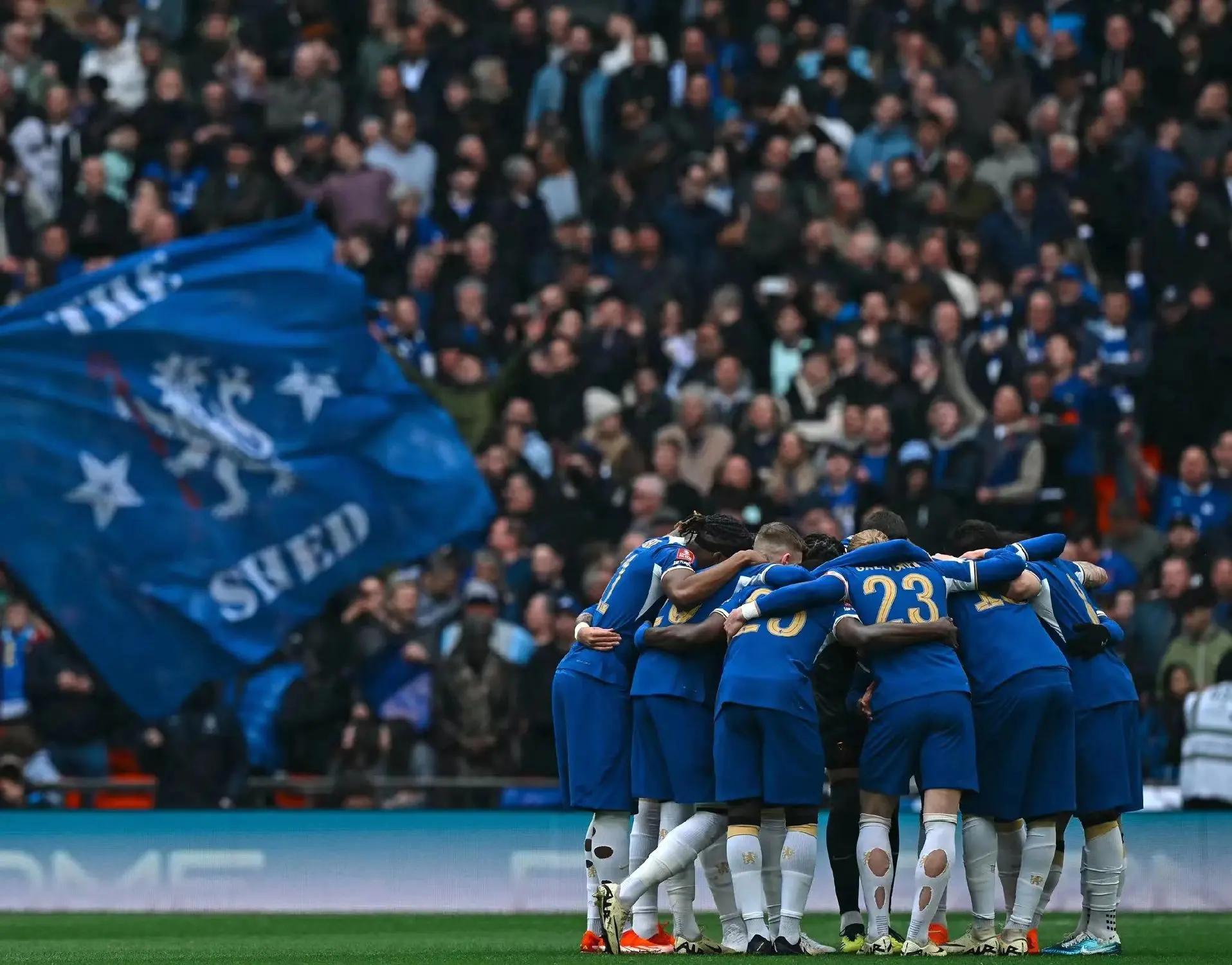 关于詹姆斯在切尔西比赛中比赛局势复杂，出色发挥引发热议！热度持续攀升的信息-九游官网入口