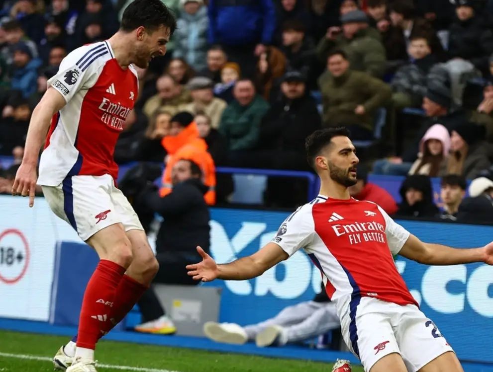 关于里程碑夜阿森纳官宣签约，英超今夜刷纪录，悬念犹存，纪律约束更严格的信息